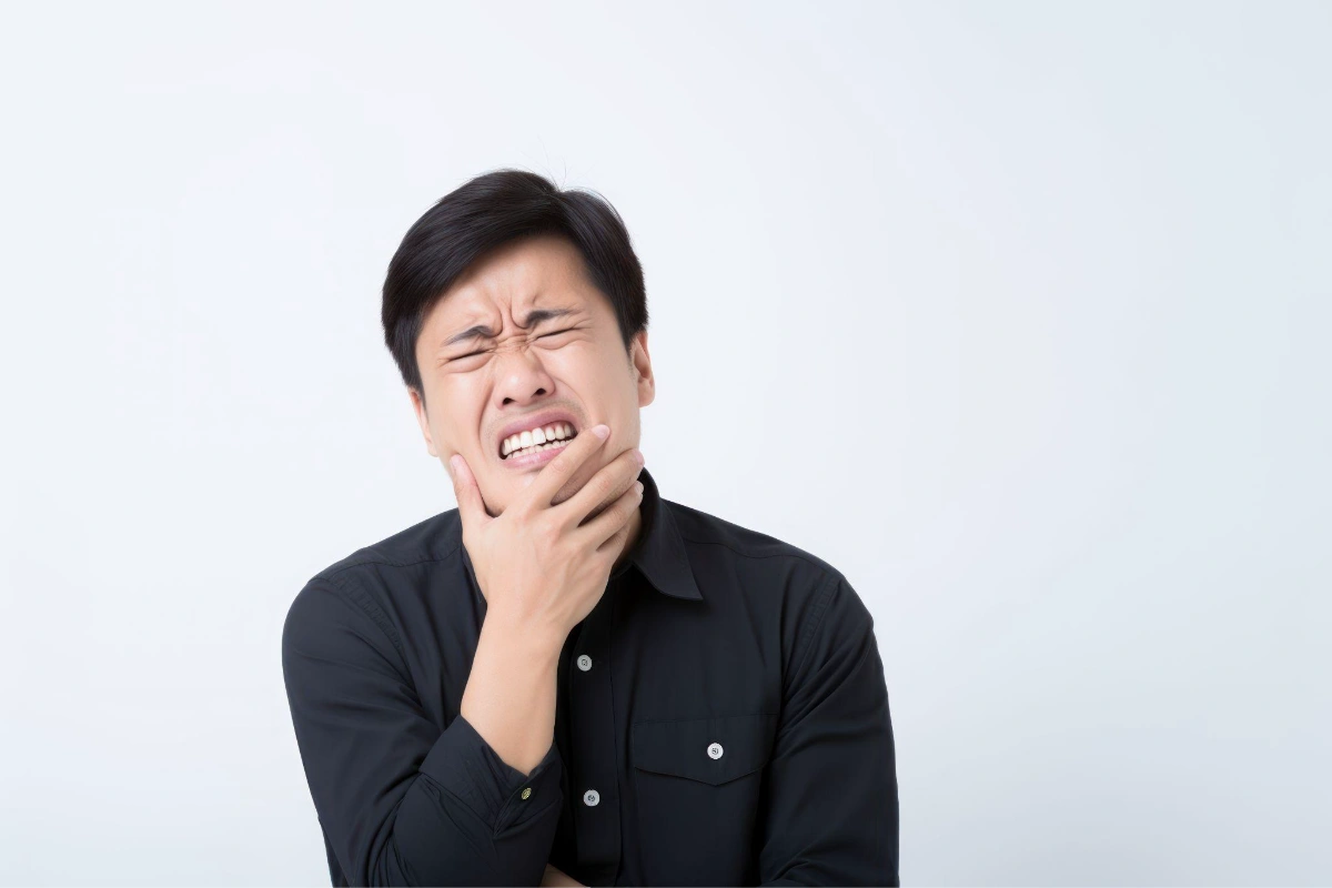 缺牙影响吃饭和说话？了解医生推荐的长期修复方案